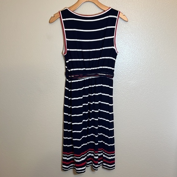 Set Of 2 Striped Dresses Size Medium - Picture 2 of 16